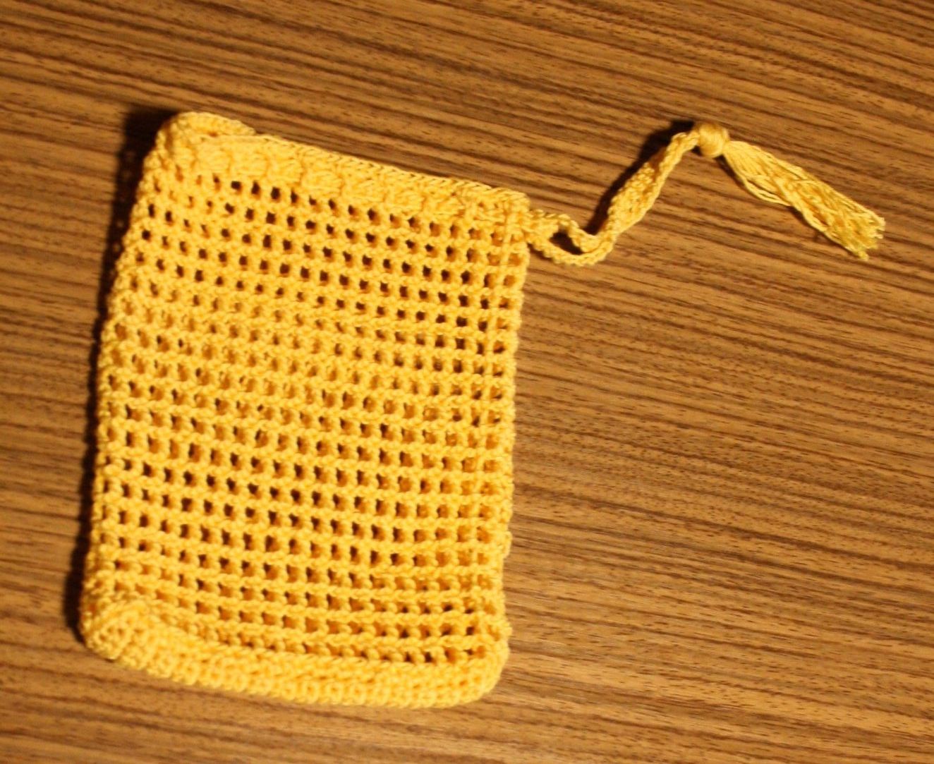 Altro per la cura del corpo: Seifensäckli gelb NEU (2) – Nuovo (secondo la descrizione) da Flüelen venduto da Diversicum-HandMade