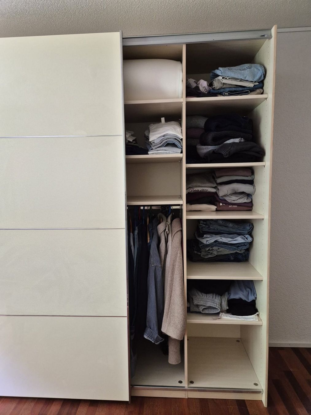Schränke: Kleiderschrank – Gebraucht aus Zofingen von Taesch 2