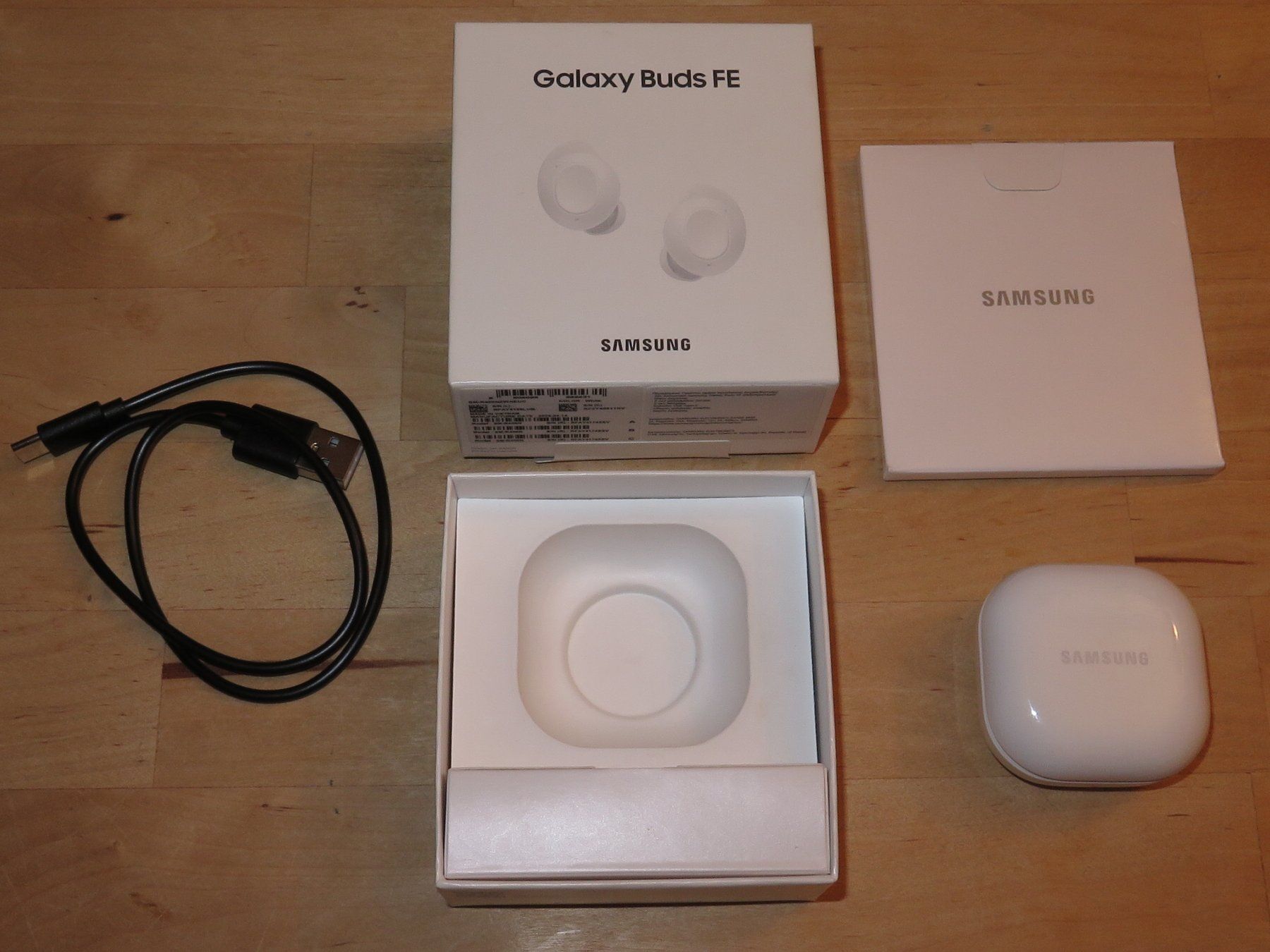 Samsung Cuffie: Samsung Galaxy Buds FE Kopfhörer Weiss – Usato da Basel venduto da Deko1 1