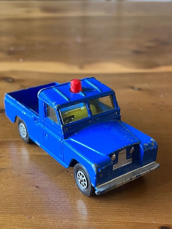 Land Rover 109 Lions of Longleat Corgi Toys 1/38