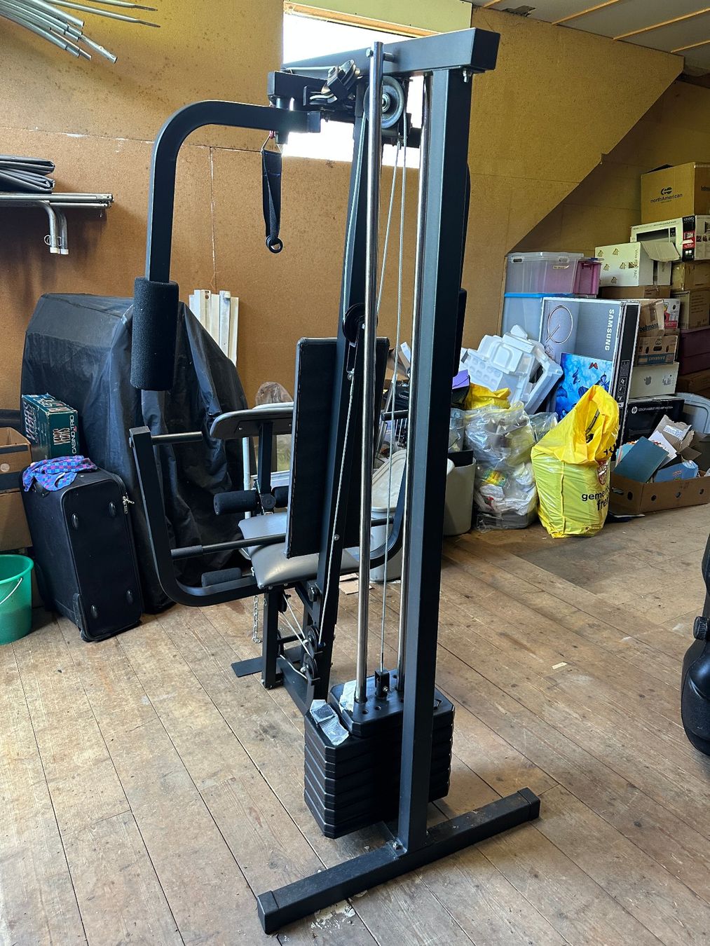 Vélos d'appartement: Weider Multifunktions-Kraftstation mit Gewichtsblock – D'occasion à Bennau par Santolina 7