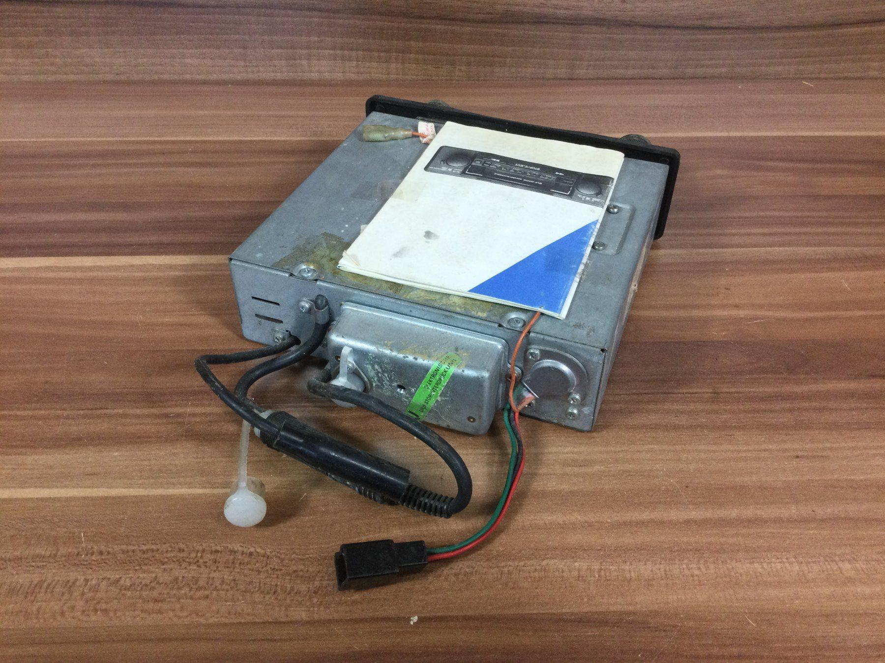 Radios: Gebrauchtes Atomic Autoradio Model ELT-2000 Sendersuchlauf – Gebraucht aus Wangen SZ von kuriosum12 2