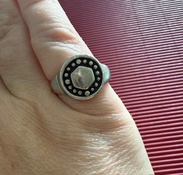 Anelli: Ring 925 Silber hexagon design Grosse 53/54 – Usato da Osco venduto da Electric_Elsie