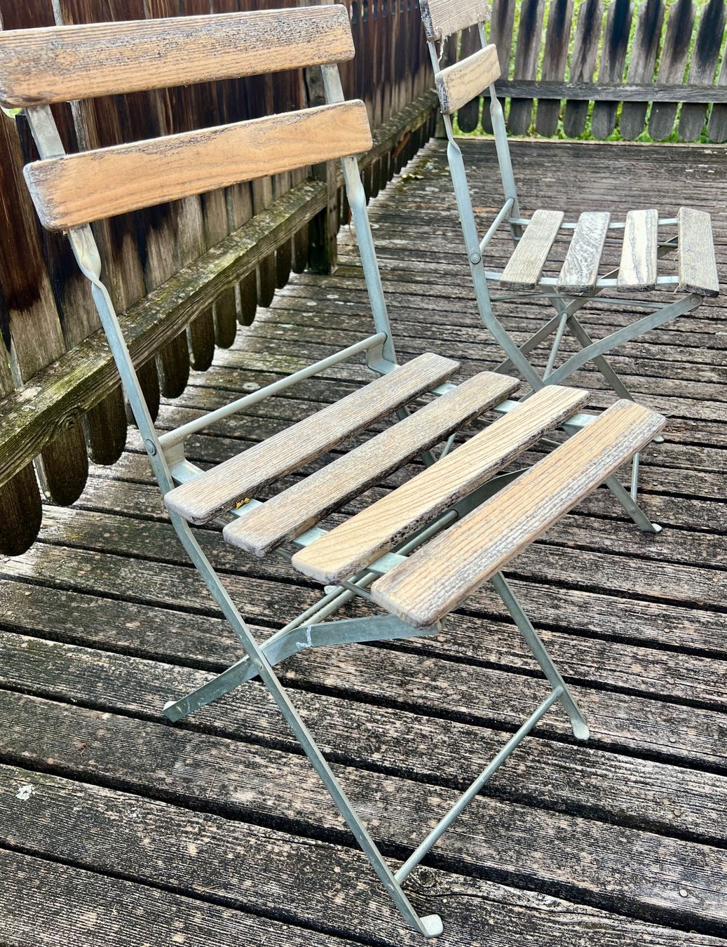 Set di tavolo e panche: Gartensitzgruppe, Klappmöbel, verwittert – Usato da Malans GR venduto da Aadalina 7