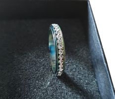 Spinring „Cardo“ – Dein schillernder Alltagsbegleiter 