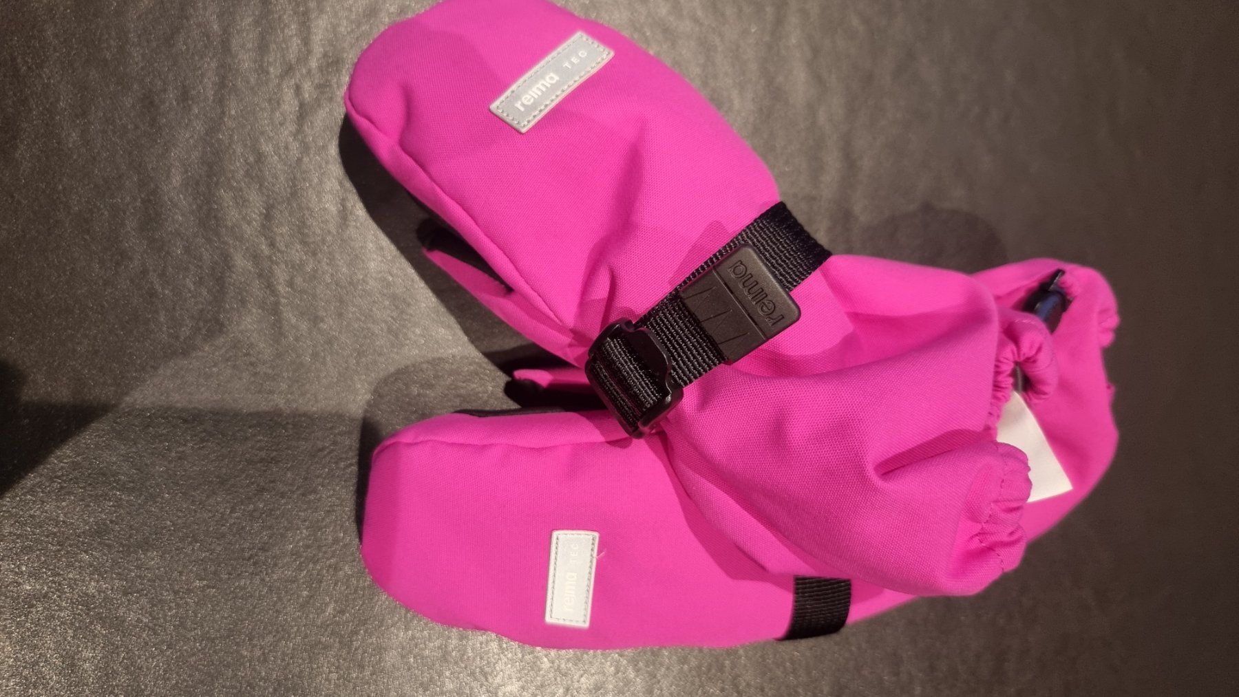 Reima Guanti: Reima Tec Fäustlinge Gr. 3, pink – Usato da Buttikon SZ venduto da Limo180