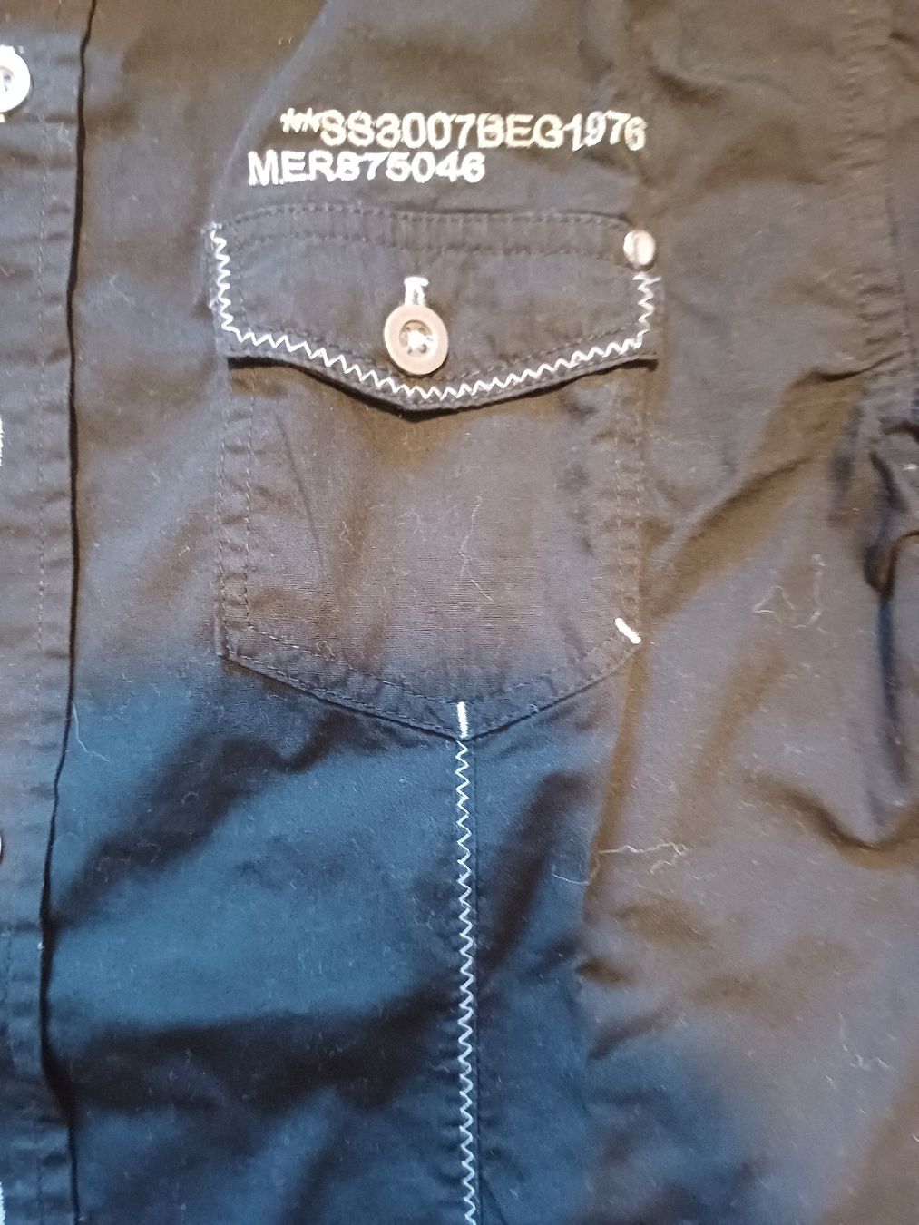 Camicie, T-shirt & Polo: 146 Schwarzes Hemd, Top Zustand – Usato da Walenstadt venduto da emynmuil1 1