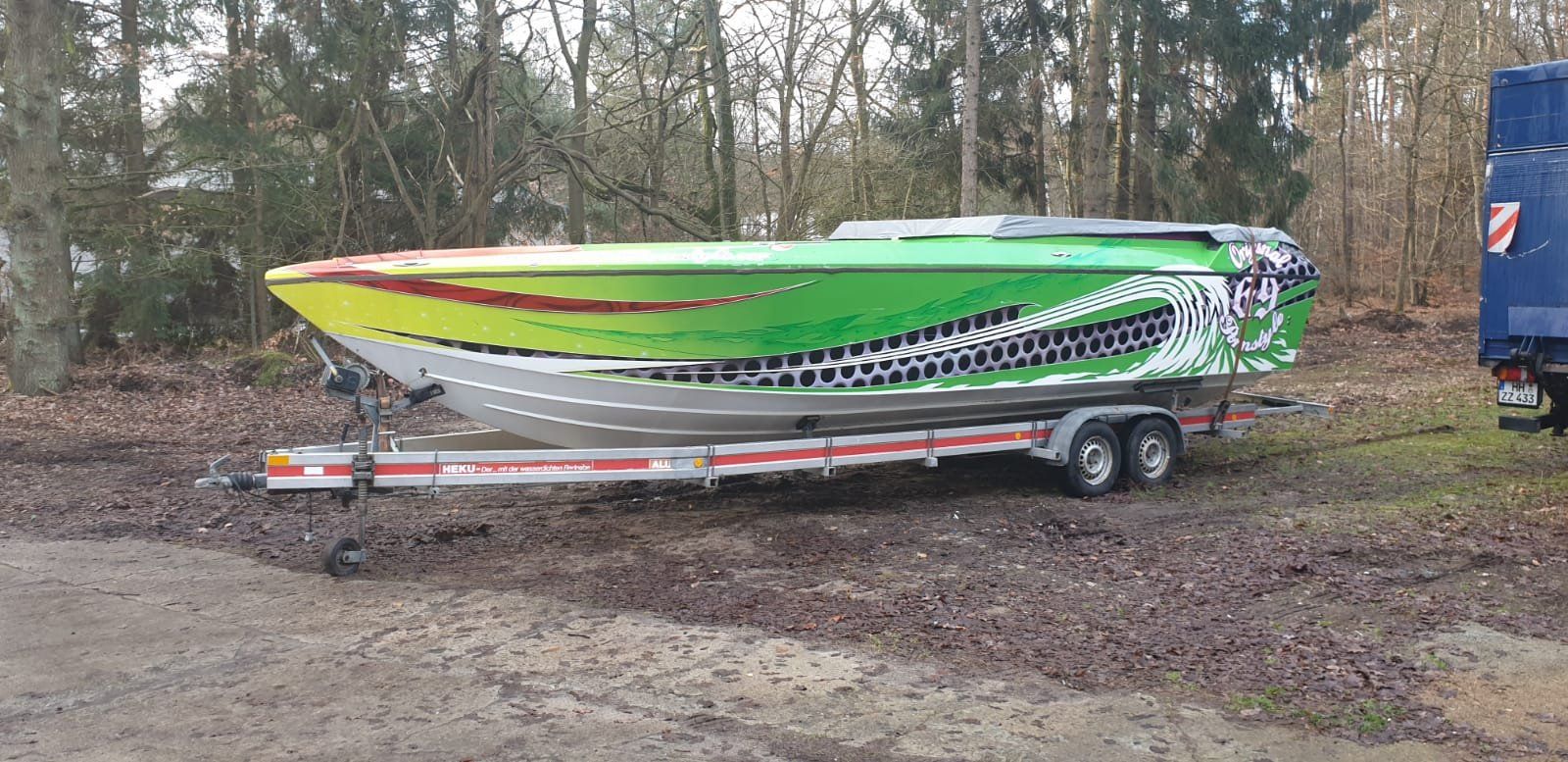 Barche: COUGAR 33 OFFSHORE HISPEED – Usato da Avenches venduto da BOOTTRANSPORTE 3