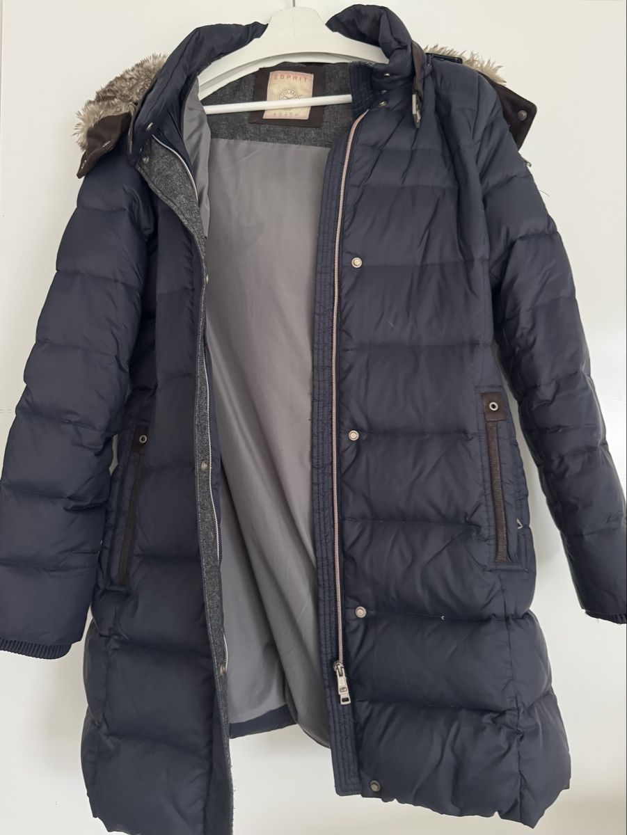 Esprit Mäntel: Esprit Winter Daunenmantel, Gr. 38 – Gebraucht aus Arth von BaMe84