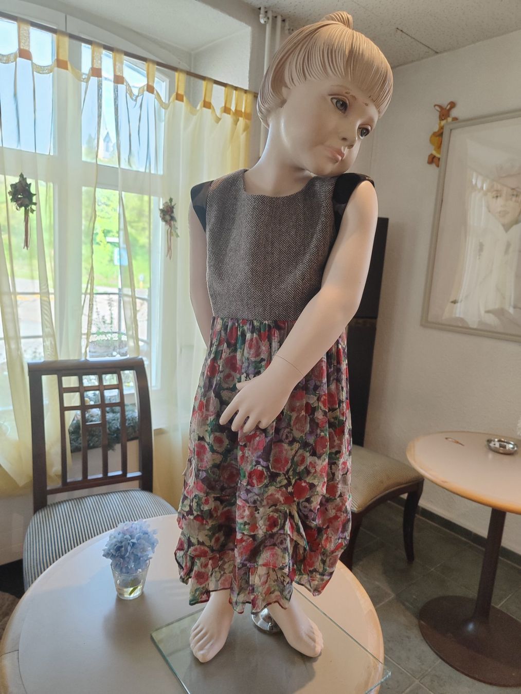Vestiti & Gonne: Mädchen Kleid GR 130 – Usato da Langnau am Albis venduto da Judithsebi