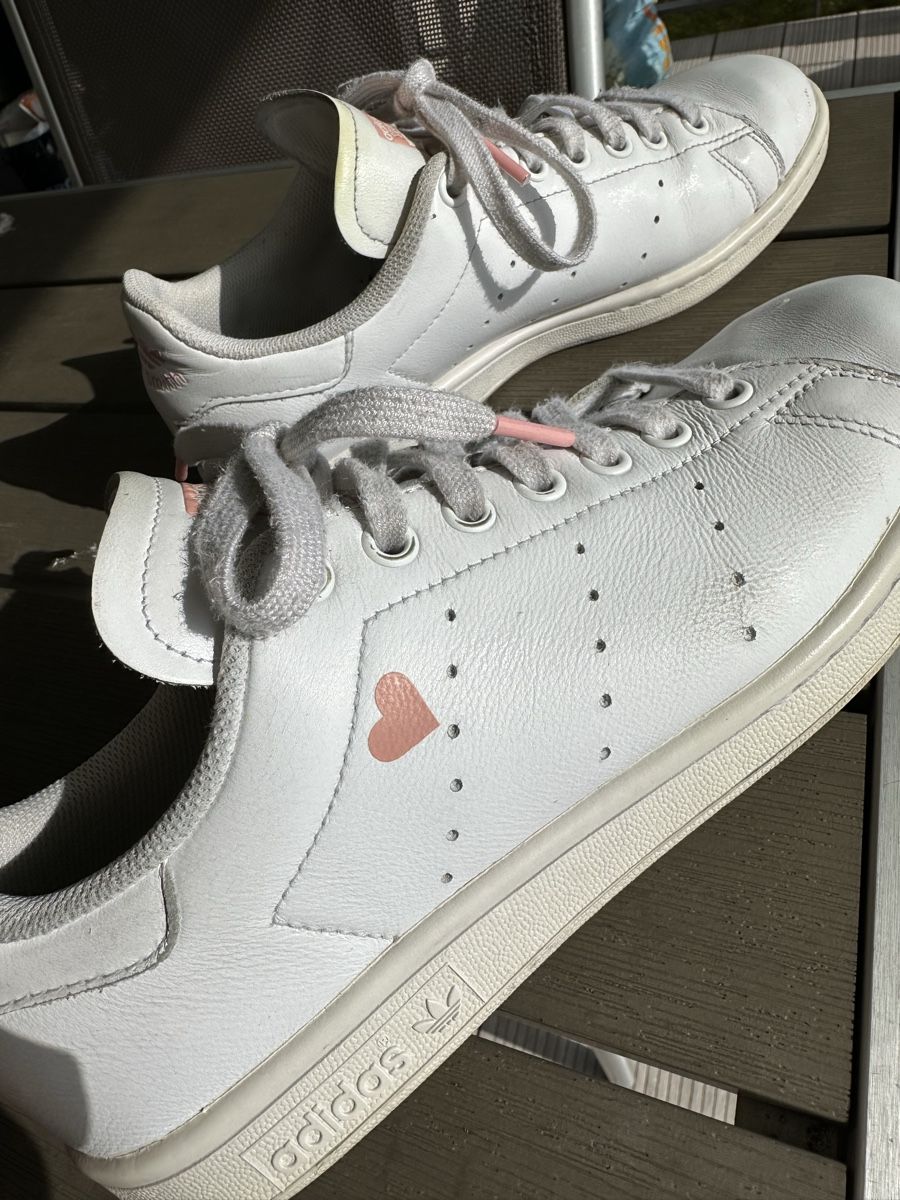 Adidas Scarpe da donna: Adidas Stan Smith (Herz Edition) – Usato da Herrliberg venduto da Eule13 1