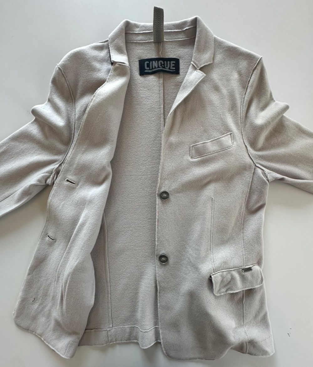 Cinque Giacche: Cinque Woll Blazer Damen 38 – Usato da Liestal venduto da Ballybs
