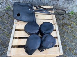 1 Kopfsack und 4 Nabenschoner aus Leder