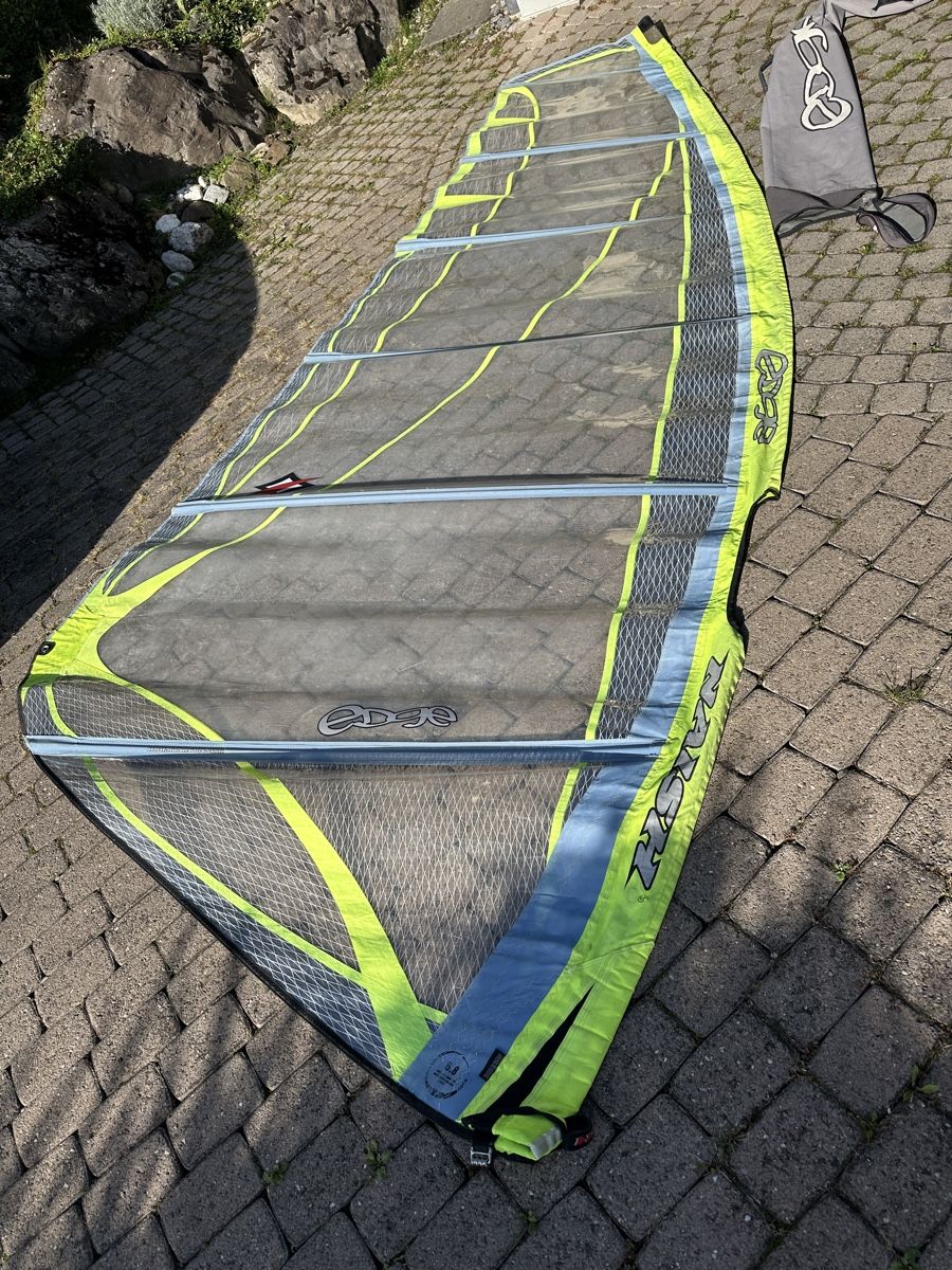 Naish Surf: Windsurfsegel Naish Edge 6.8 qm – Usato da Adligenswil venduto da th.hi