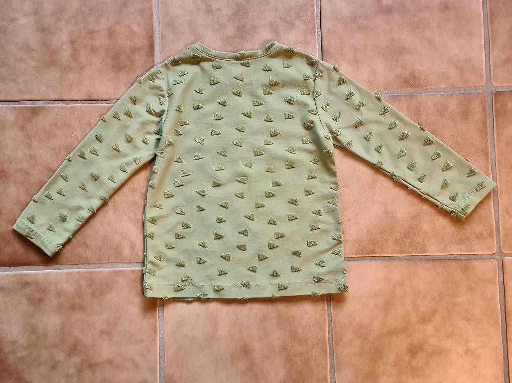 Maglioni & Felpe: Pullover, von Hand genäht (Grösse 122) – Usato da Höri venduto da Makumba2 1