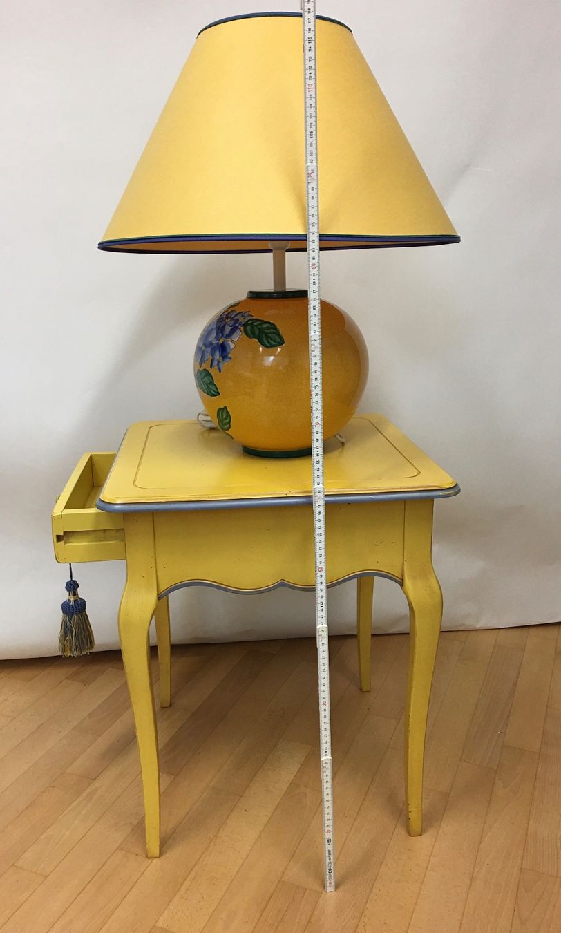 Lampen: Gelbe Lampe mit Tisch, Vintage Stil – Gebraucht aus Olten von ELHANDEL 5