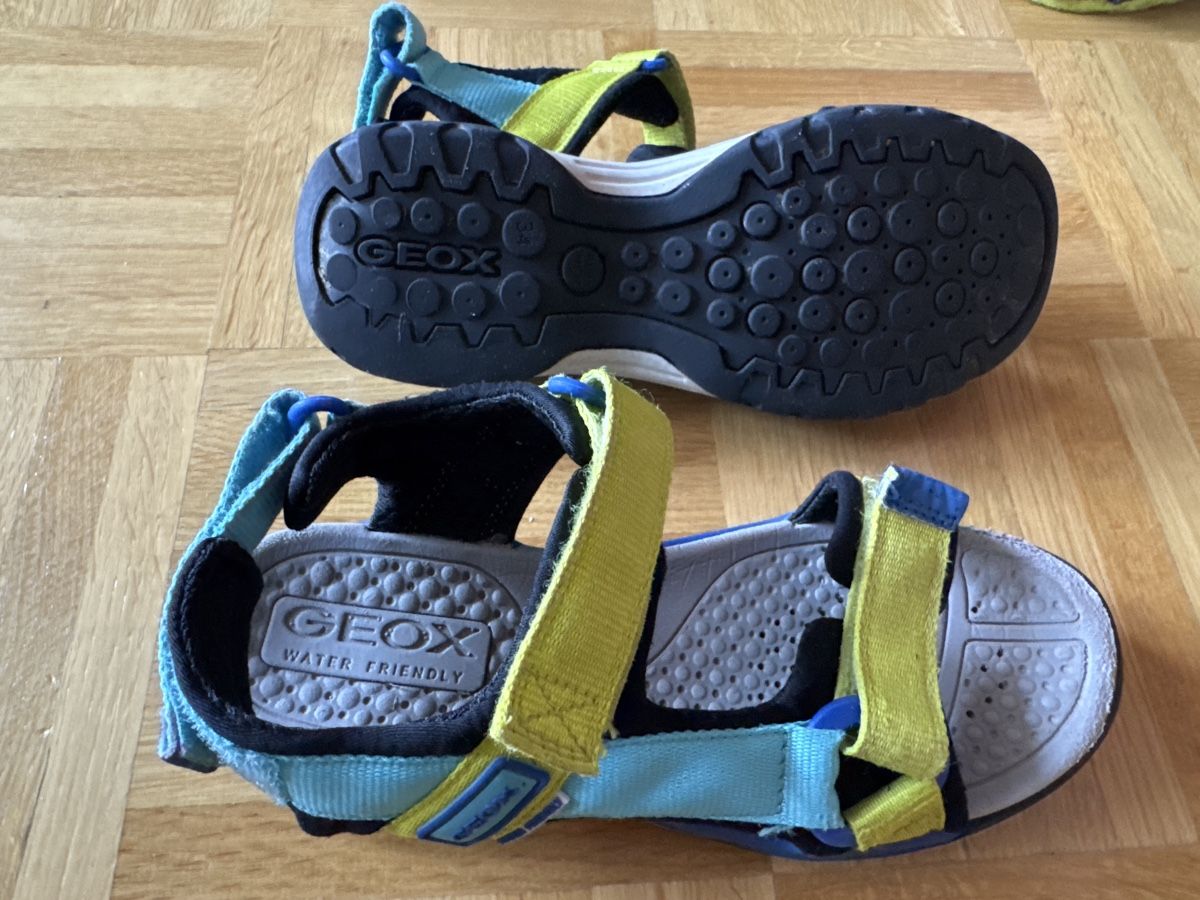 Geox Schuhe für Jungen: Geox Kindersandalen, Gr. 34 – Gebraucht aus Kilchberg ZH von Von_dutch