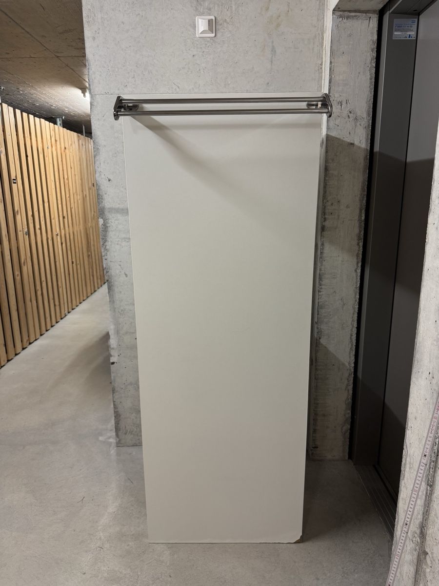Armadi: Schrank – Usato da Winterthur venduto da ste_5vfj 1