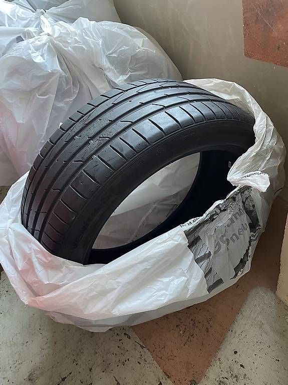 Pneumatici & Ruote complete: 4 pneus été 235/40R19 96y – Usato da Ste-Croix venduto da Iligo 1