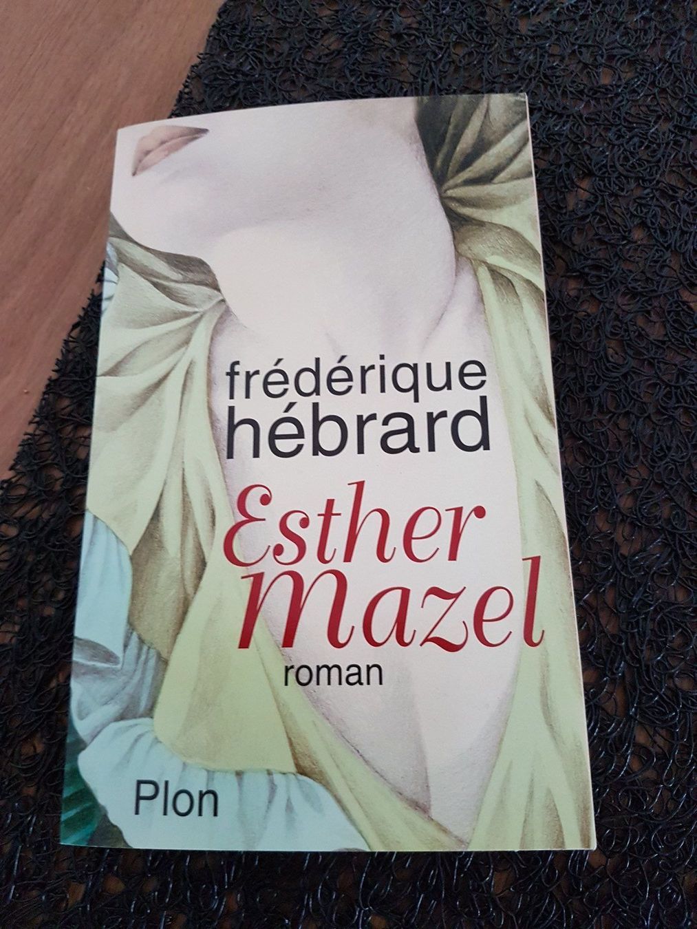 Bücher: Esther Mazel – Gebraucht aus Porrentruy von Piquetix