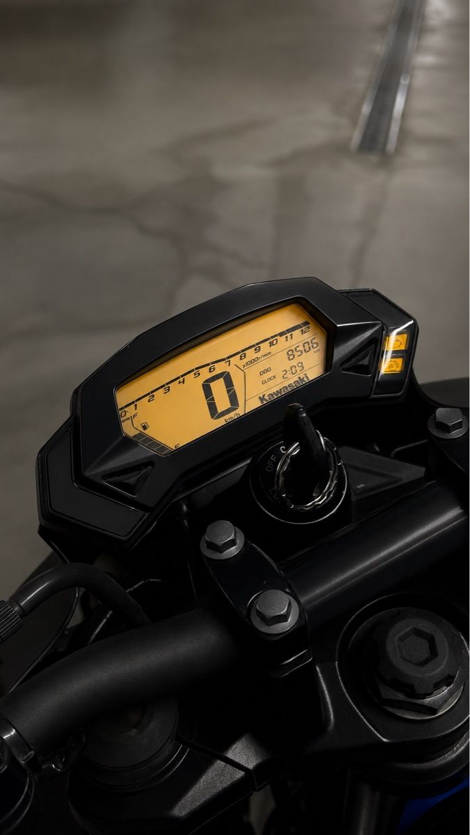 Kawasaki Strada: KAWASAKI Z125 – Usato da Belp venduto da Tschaembi 4