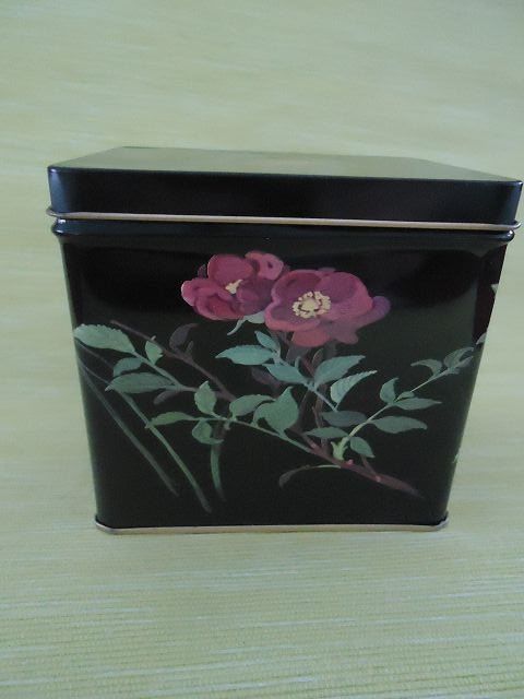 Altro in Decorazioni & Accessori: Dekorative Vintage Dose mit Rosenmuster, Schwarz, – Usato da Ergisch venduto da Haemmerli59 2