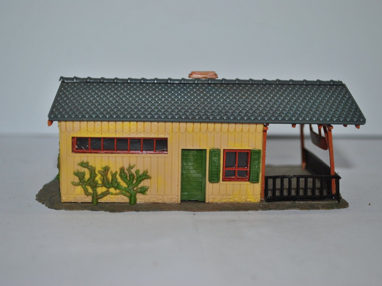 Faller Modelleisenbahnen: Faller Lagerhaus (PDB137) – Gebraucht aus Aarwangen von Bahnsupport 2