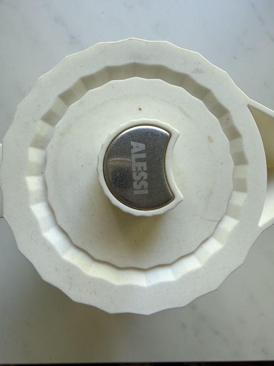 Alessi Bollitori: Alessi Plisse Wasserkocher – Usato da Zürich venduto da Rucolamara 1