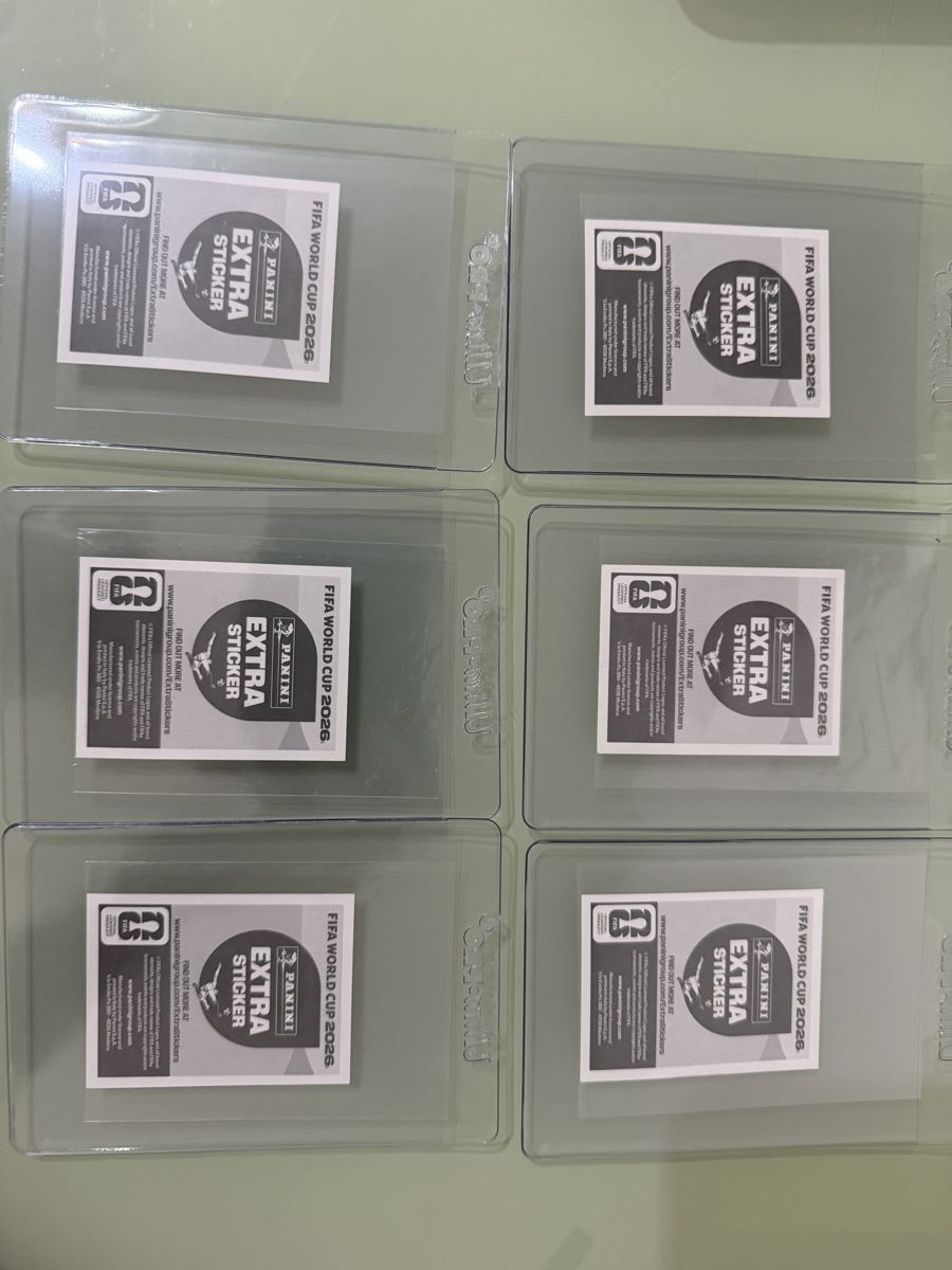 Panini Carte collezionabili: 6 Extra Stickers 2026, Silver, Bronze, Regular – Nuovo (secondo la descrizione) da Renens VD venduto da Eduardo27. 1