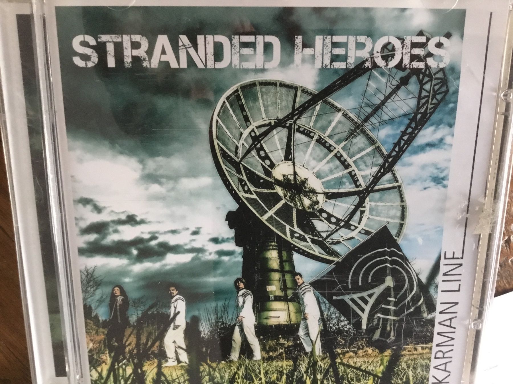 CD: Stranded Heroes - Karman Line (CD) – Usato da Thierachern venduto da sweden08