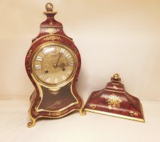 Original Le Castel Neuenburger Pendule – Bordeauxrot.