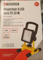LED Strahler 10W mit Lithium Akku Fabrikneu in OVP