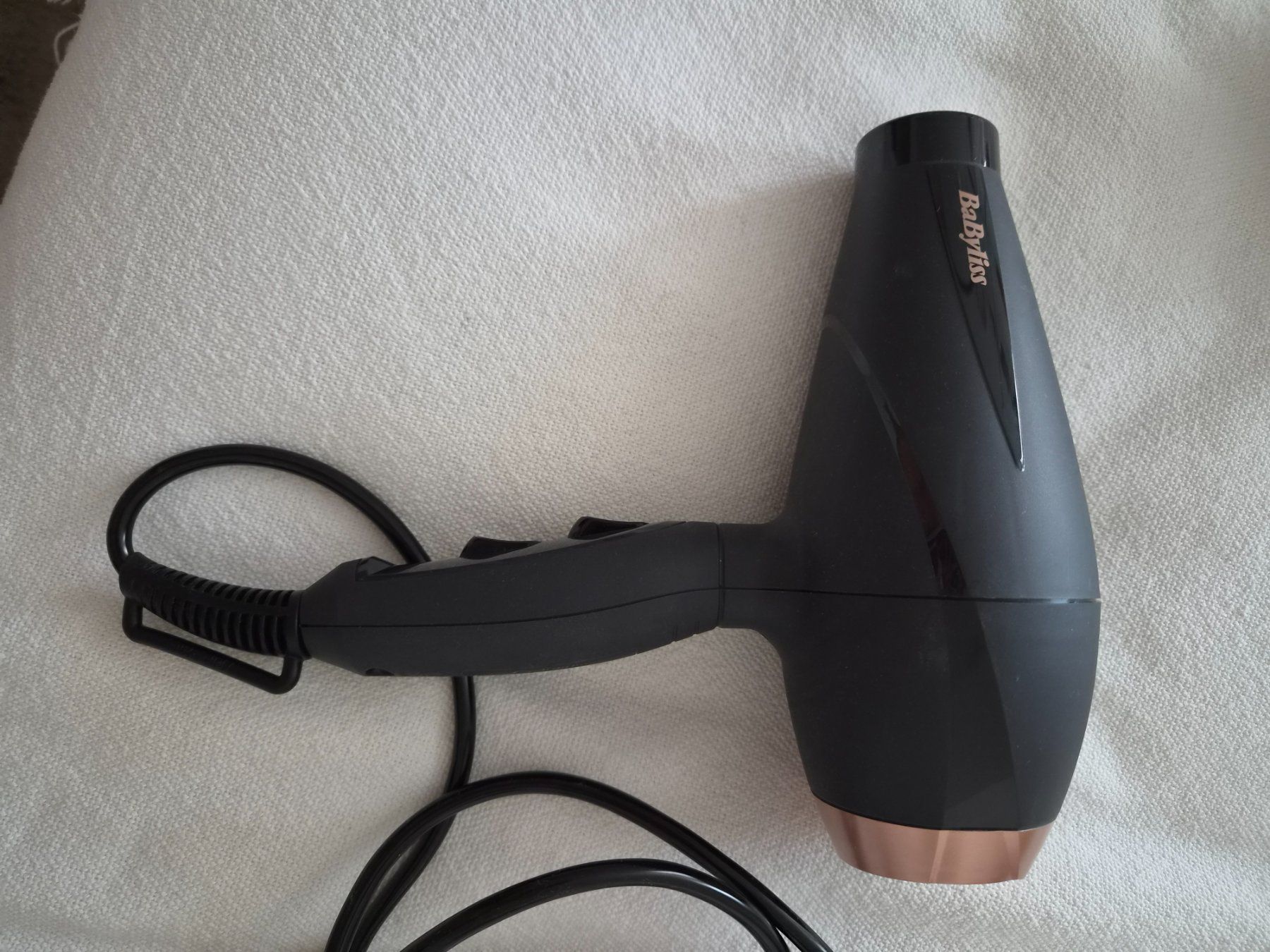 BaByliss Asciugacapelli: Sèche cheveux Babyliss neuf avec diffuseur – Nuovo (secondo la descrizione) da Lausanne venduto da leroyaumedereven