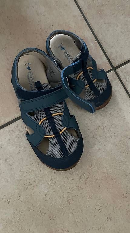 Scarpe per ragazzi: Sandali nuovi 22 o 30 – Usato da Sigirino venduto da san_rcn7