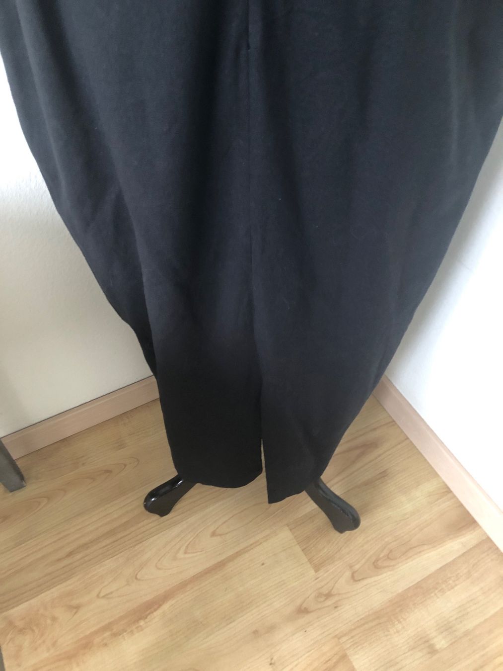 Kleider: Schwarzes Kleid, Grösse 46 – Neu (gemäss Beschreibung) aus Arlesheim von leyRum4.5 3