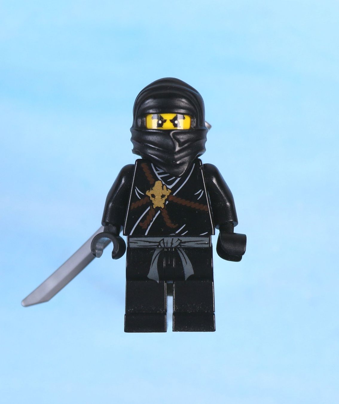 Lego Spielzeuge: LEGO Minifigur Cole - The Golden Weapons – Gebraucht aus Hettlingen von Scholi99