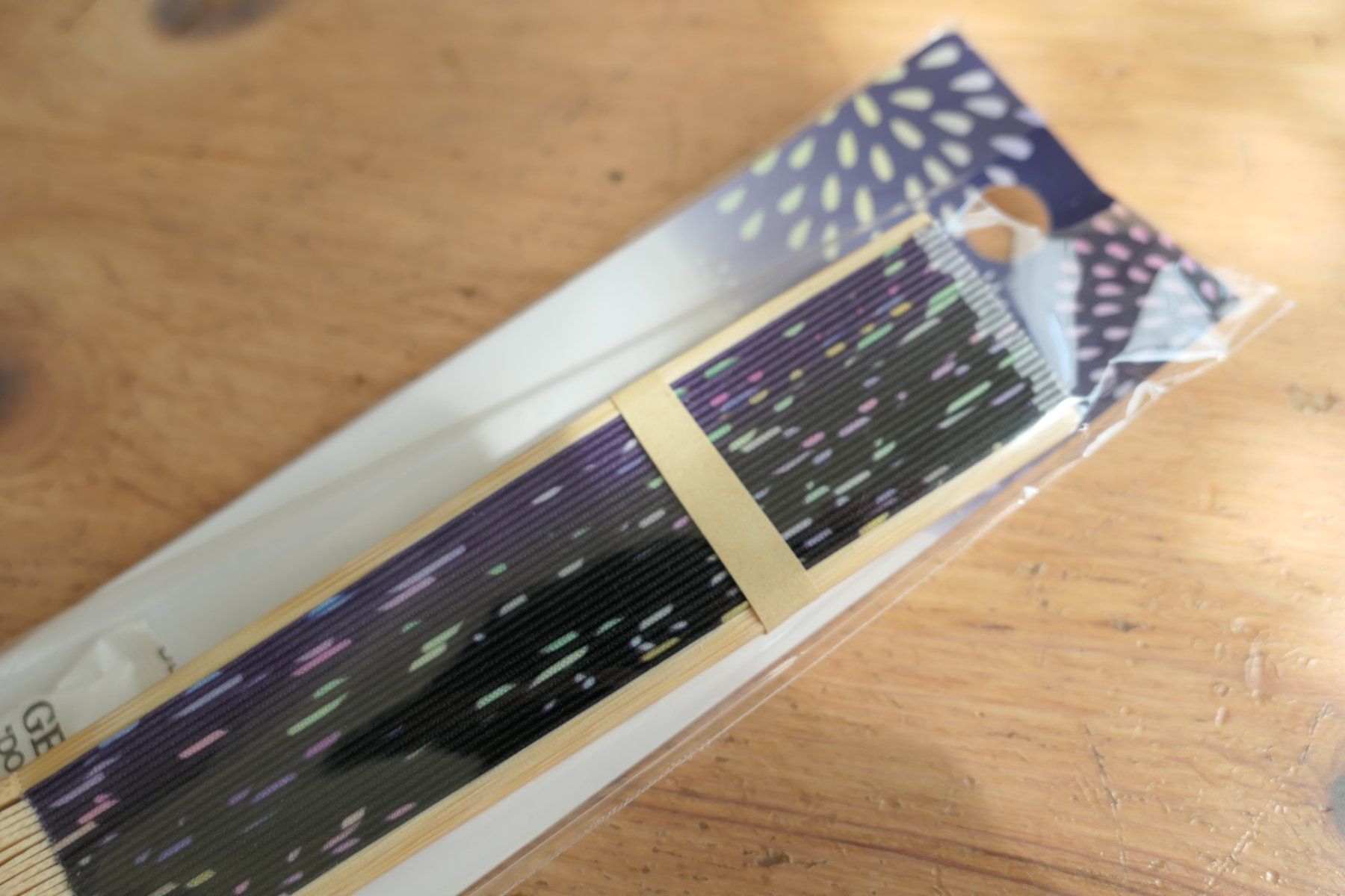 Carte collezionabili: Japan Fächer - Fireworks Hanabi Violet Black – Nuovo (secondo la descrizione) da Ettiswil venduto da maimaiswiss 2