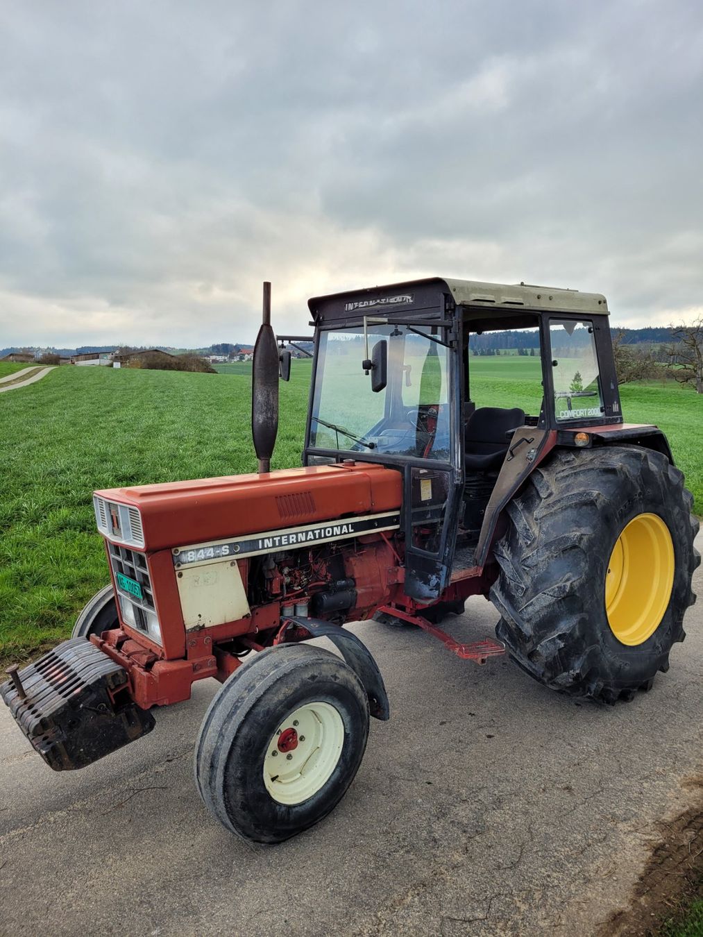 IHC Trattori: Traktor International 844 S – Usato da Muri AG venduto da KUCHLEKATH