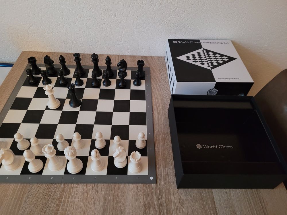 WORLD CHESS CHAMPIONSHIP SET – NEU IN DER SCHWEIZ!! | Acheter sur Ricardo