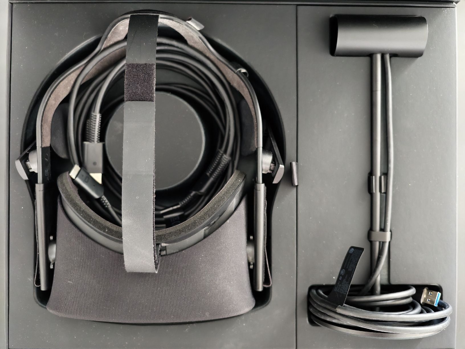 Meta Casque VR: Oculus Rift CV1 mit Sensoren und Controller – D'occasion à Luzern par gabriel.z 4