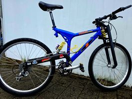 K2 PROFLEX 4000 Kult MTB XT Noleen Dämpfer und Gabel
