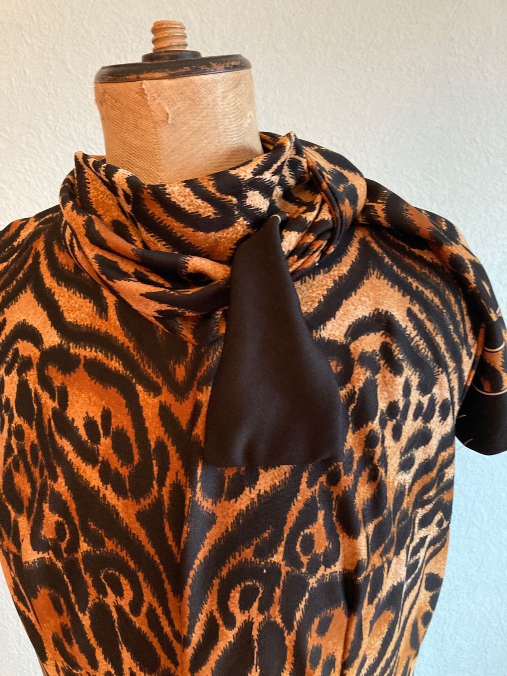 Vestiti: Robe léopard t40 – Usato da Genève venduto da ct_fqr8 3