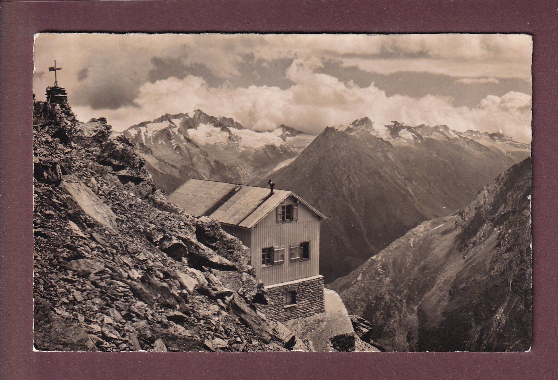 Ansichtskarten: SAAS-FEE - Mischabelhütte – Gebraucht aus Pully von nicecards