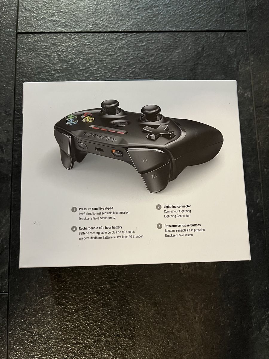 Manettes: SteelSeries Nimbus Wireless Controller für Apple-Geräte – Neuf (Voir description) à Pieterlen par Black-Star 2