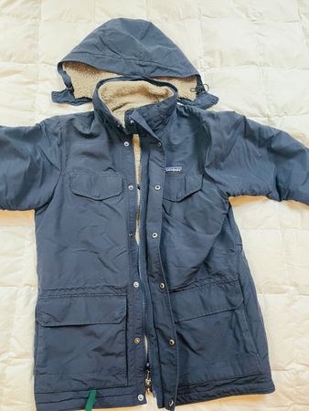 Patagonia Winterjacke blau gefüttert mit Gebrauchsspur
