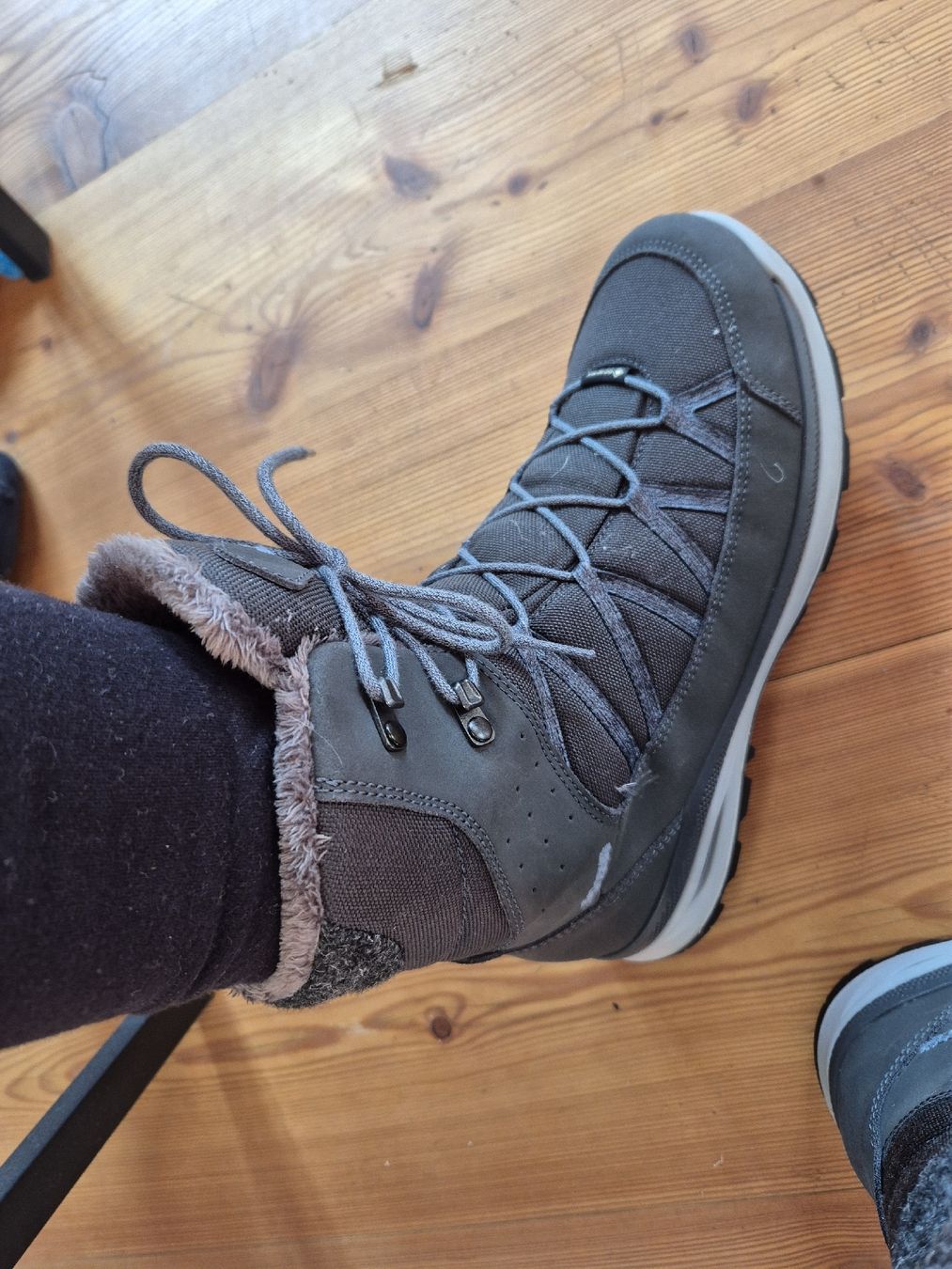 Lowa Scarpe da donna: Lowa Winterstiefel – Nuovo (secondo la descrizione) da Abtwil SG venduto da ste_22sn 4