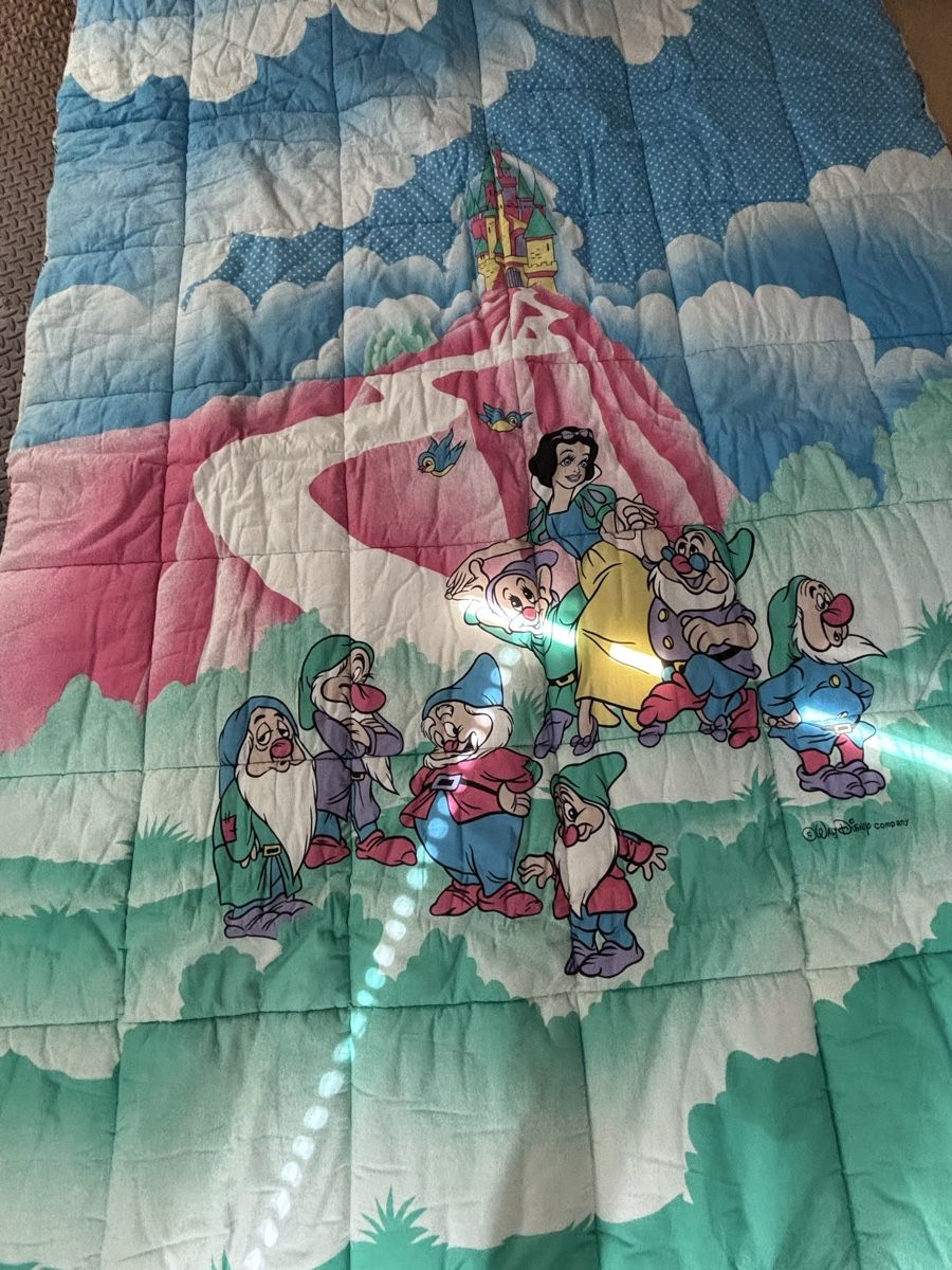 Decken: Kinder Steppdecke mit Schneewittchen Motiv – Gebraucht aus Goldach von Eme 2