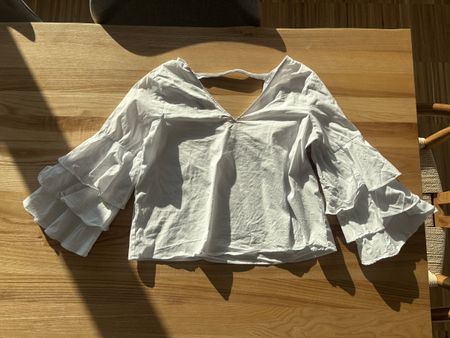 Zara white top - size s