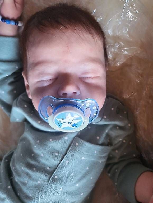 Reborn Bambole: Teilsilikonbaby Oskar von M. Gebhardt – Usato da Reigoldswil venduto da Gigelino