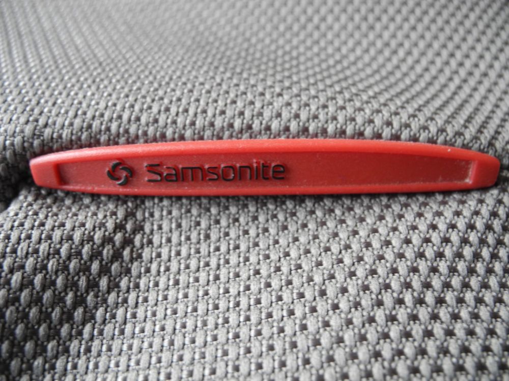 Samsonite Borse: Samsonite Umhängetasche asiatische Zeichnung Einzelstück – Usato da Madiswil venduto da miglan 7
